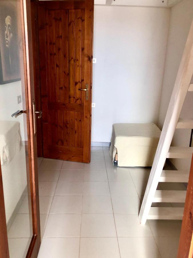Ferienwohnung Teodor House San Teodoro  Exterior foto